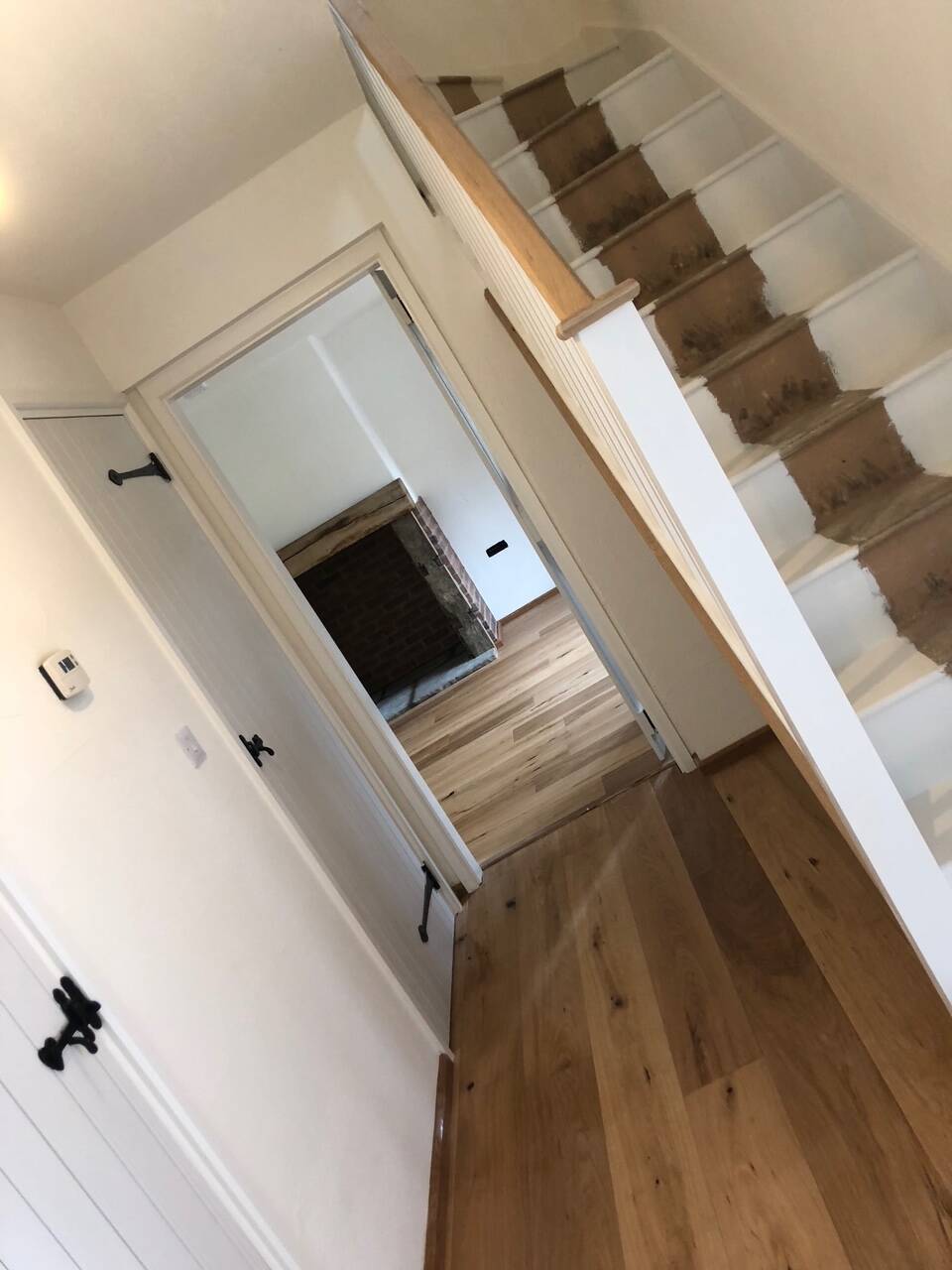 a clean hallway showing our end of tenancy cleaning