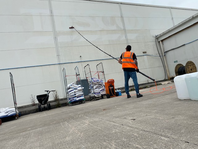 cladding cleaning & sign cleaning