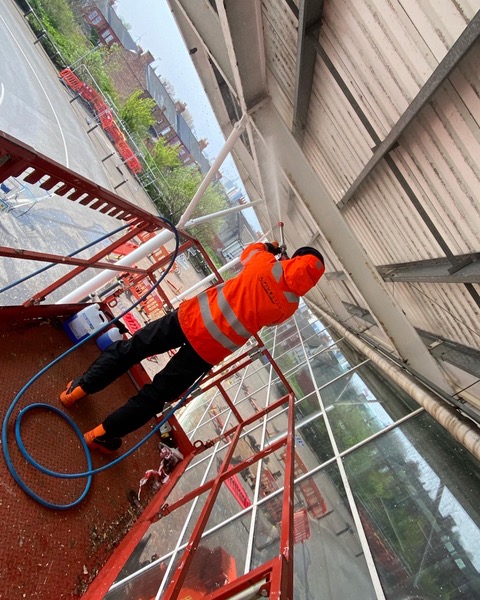 cladding cleaning & sign cleaning