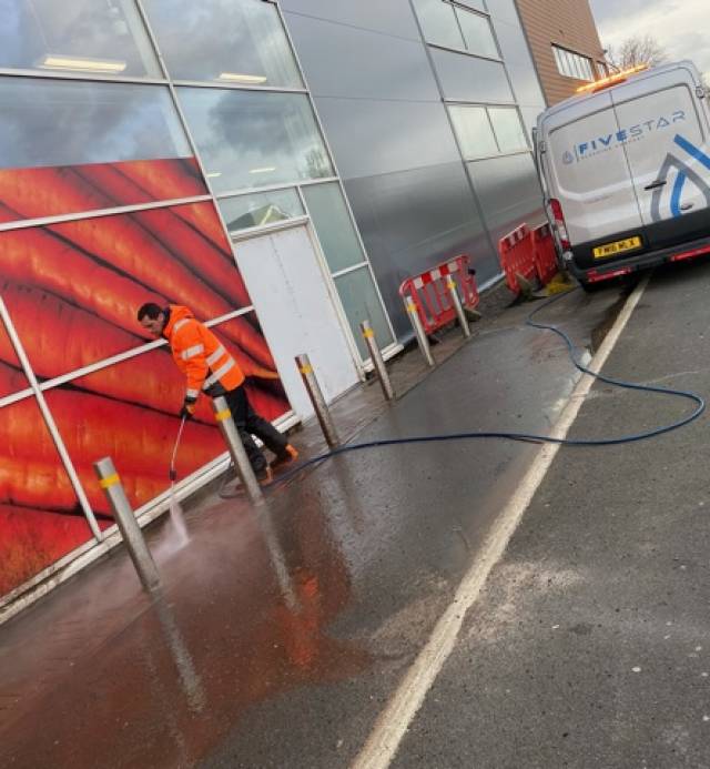 pressure washing services